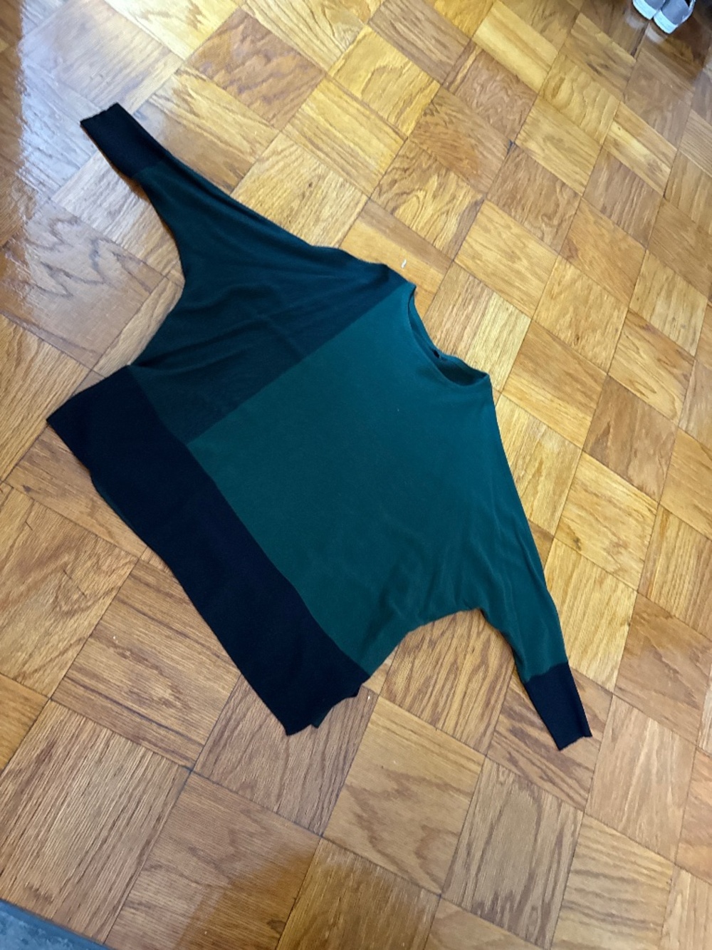Alfani grew/black dolman sleeve sweater, size 1X
